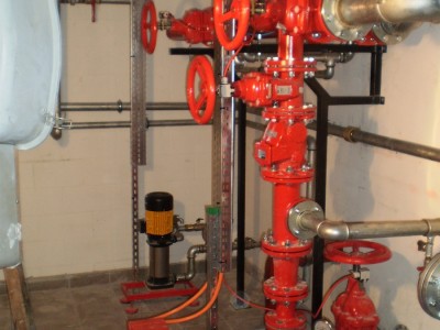 Zestaw pompowy dla instalacji tryskaczowej.